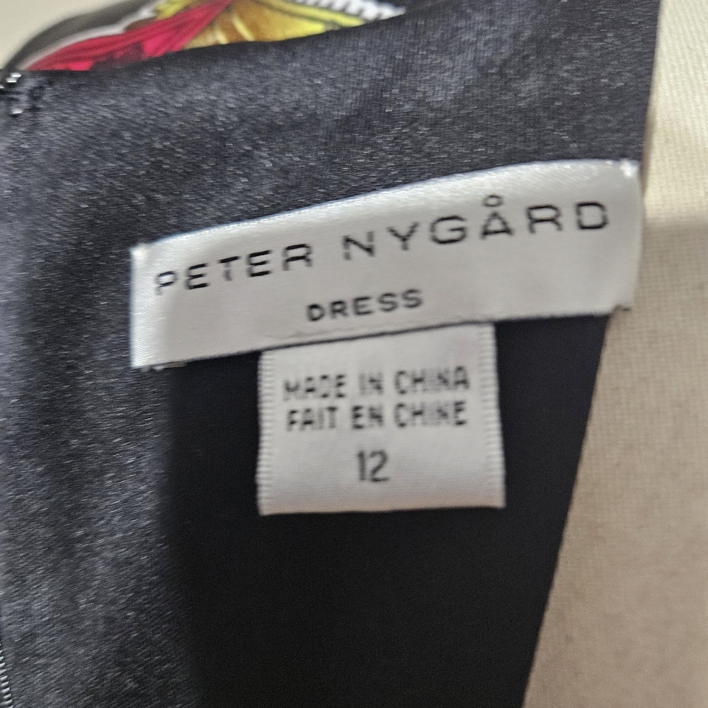 Peter Nygard Dress Paisley Print on Black, Faux Wrap Bodice V-Neck Dress, 12 - Picture 7 of 12